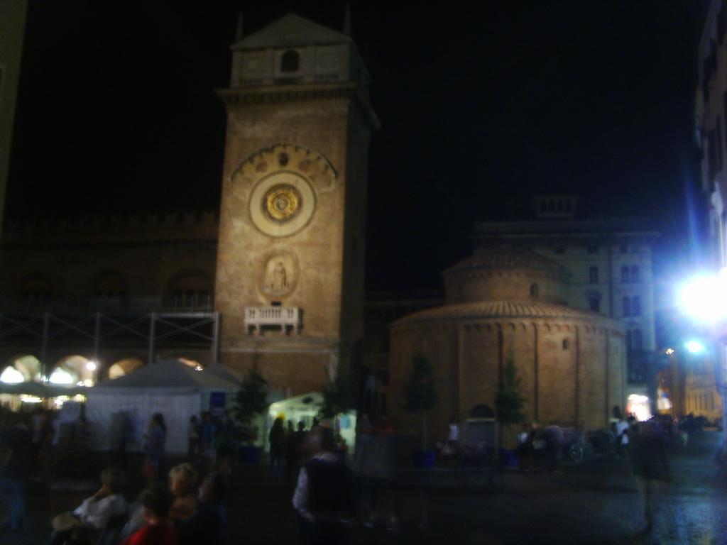 Il Tempo Dei Sogni Appartement San Benedetto Po Buitenkant foto